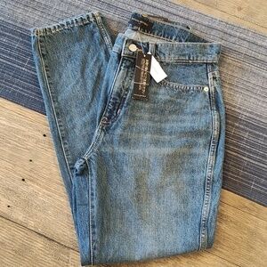 New BR Curvy Straight Jeans Size 27/4